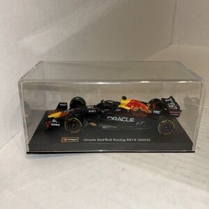 BBURAGO 1:43 SCALE 18-38062 ORACLE RED BULL RACING RB18 SERGIO PEREZ
